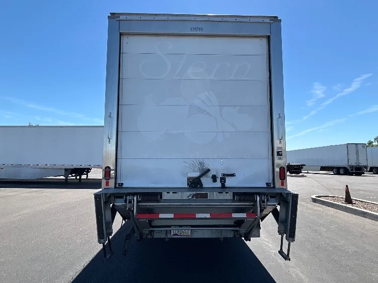 2020 Freightliner eM2 in Phoenix, AZ — photo 7