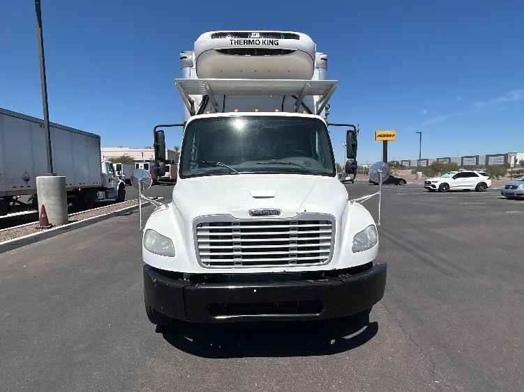 2020 Freightliner eM2 in Phoenix, AZ — photo 2