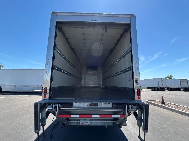 2020 Freightliner eM2 in Phoenix, AZ — photo 8
