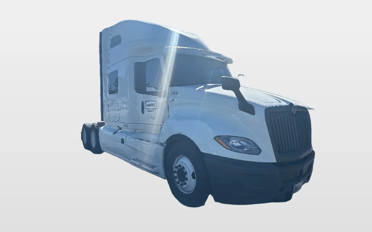 2020 International LT - image 1