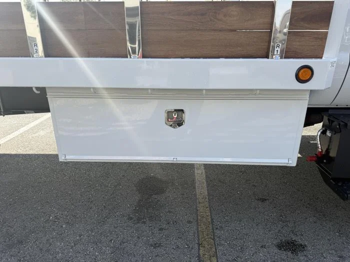 2027 Ford F-650 — photo 8