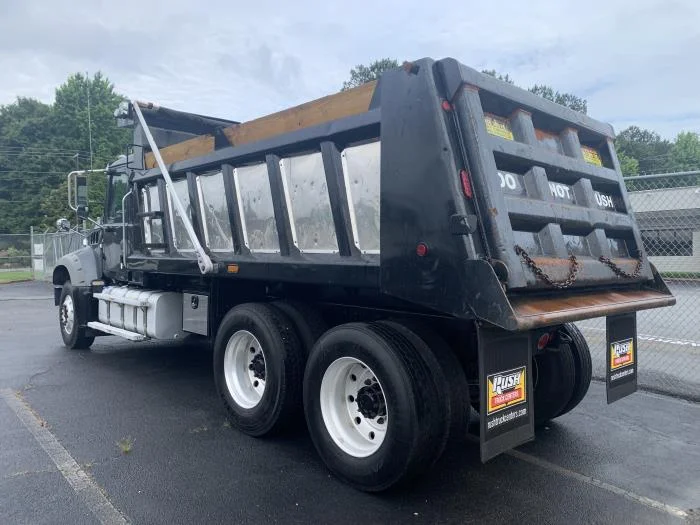 2021 Mack Granite — photo 4