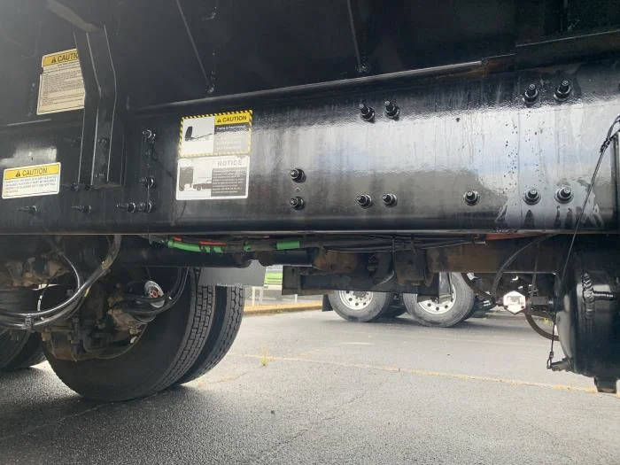 2021 Mack Granite — photo 16