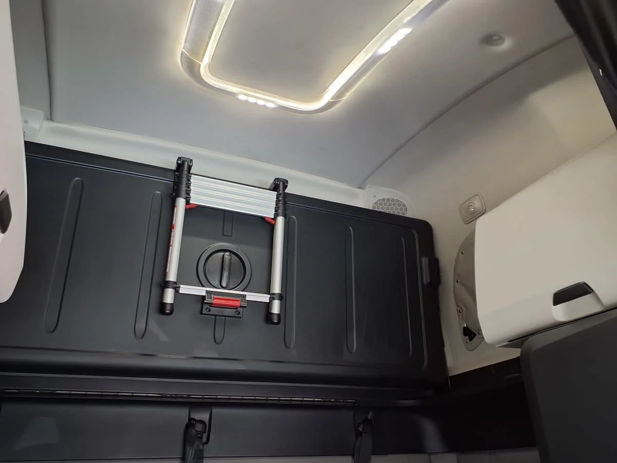 2022 Freightliner Cascadia in Minneapolis, MN — photo 11
