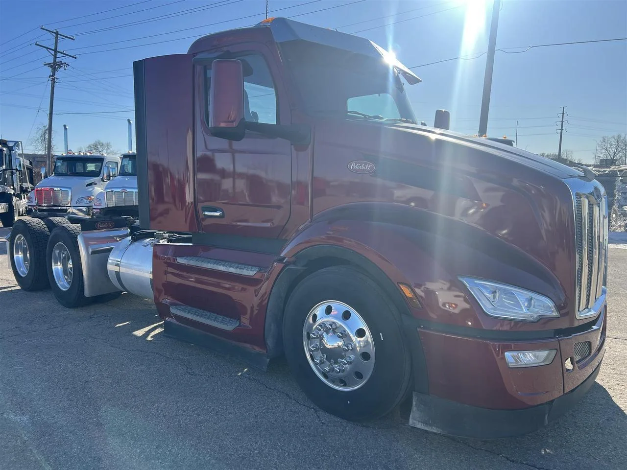 2022 Peterbilt 579 - image 3