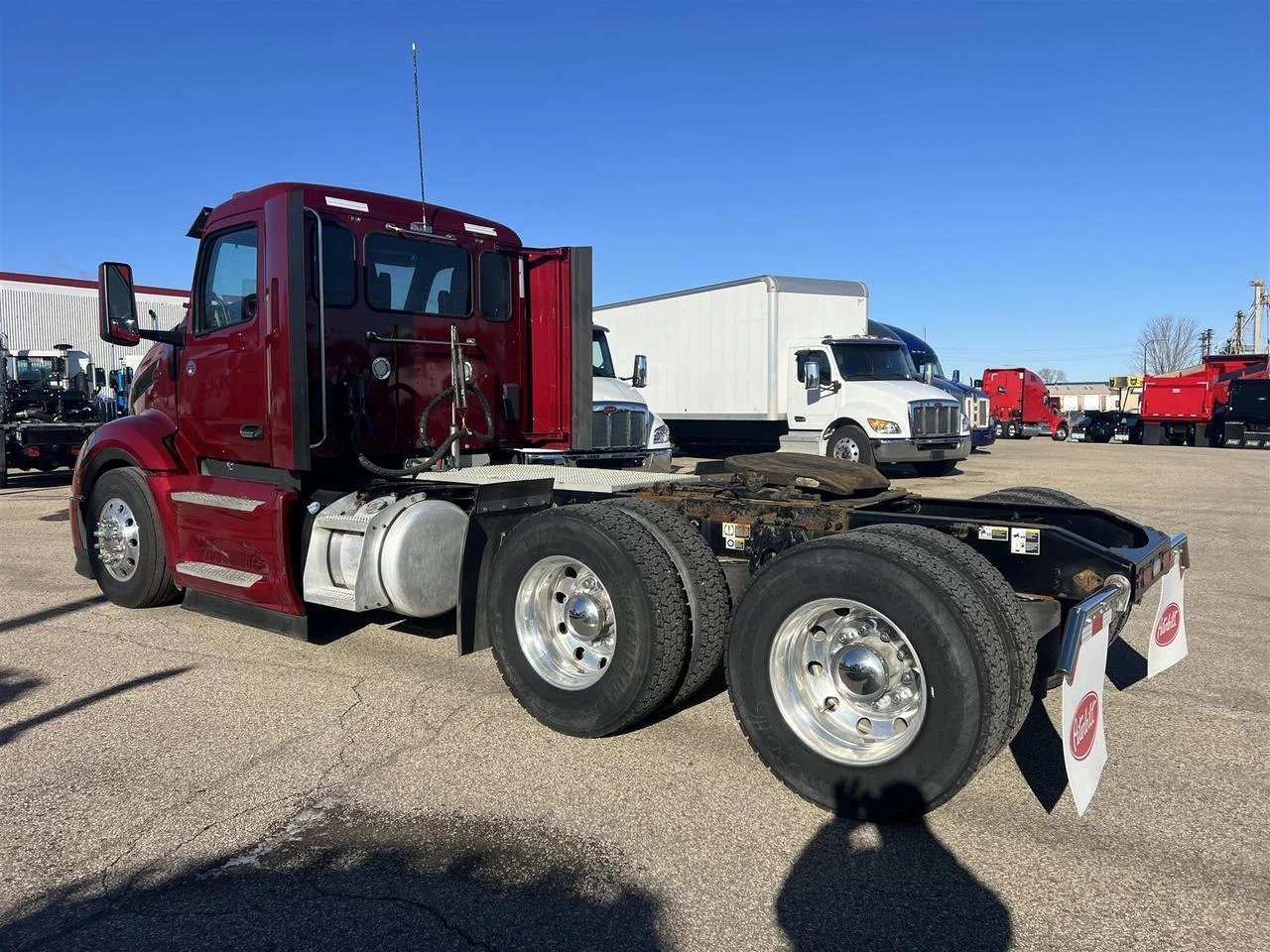 2022 Peterbilt 579 - image 6