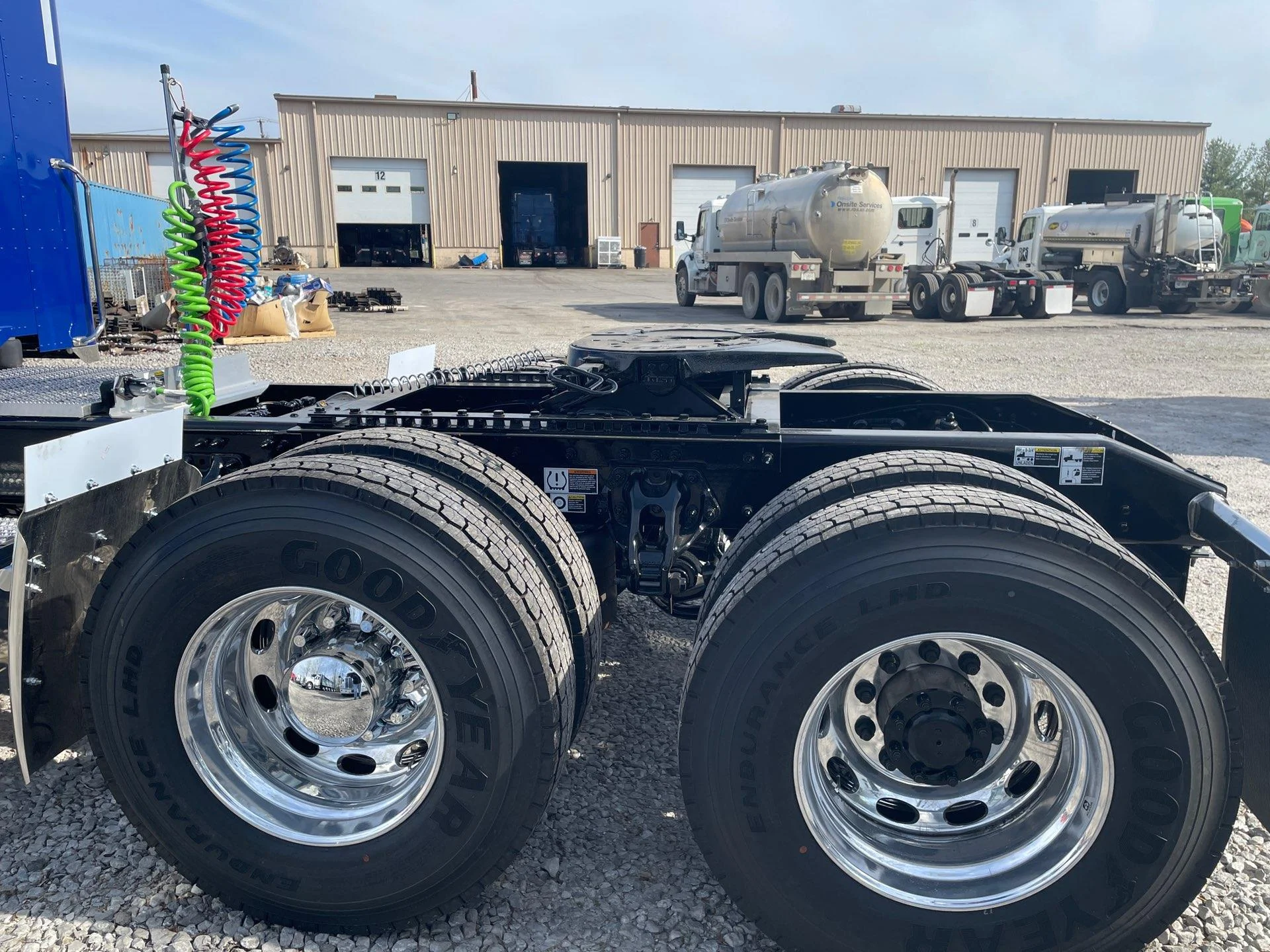 2027 Peterbilt 589 in Etna, OH — photo 8
