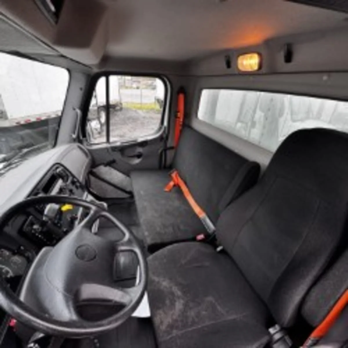 2019 Freightliner M2 106 in Syracuse, NY — photo 7
