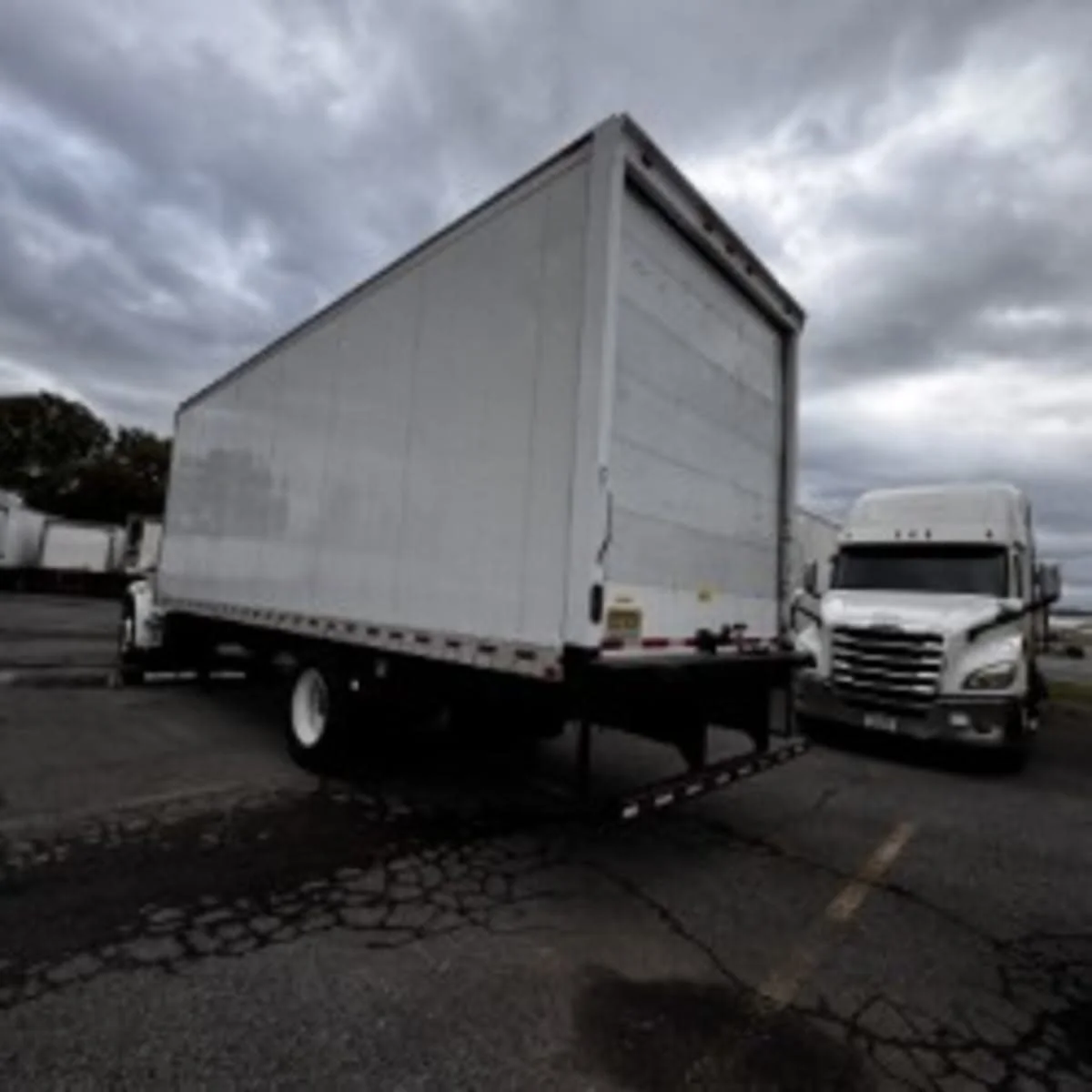 2019 Freightliner M2 106 in Syracuse, NY — photo 6