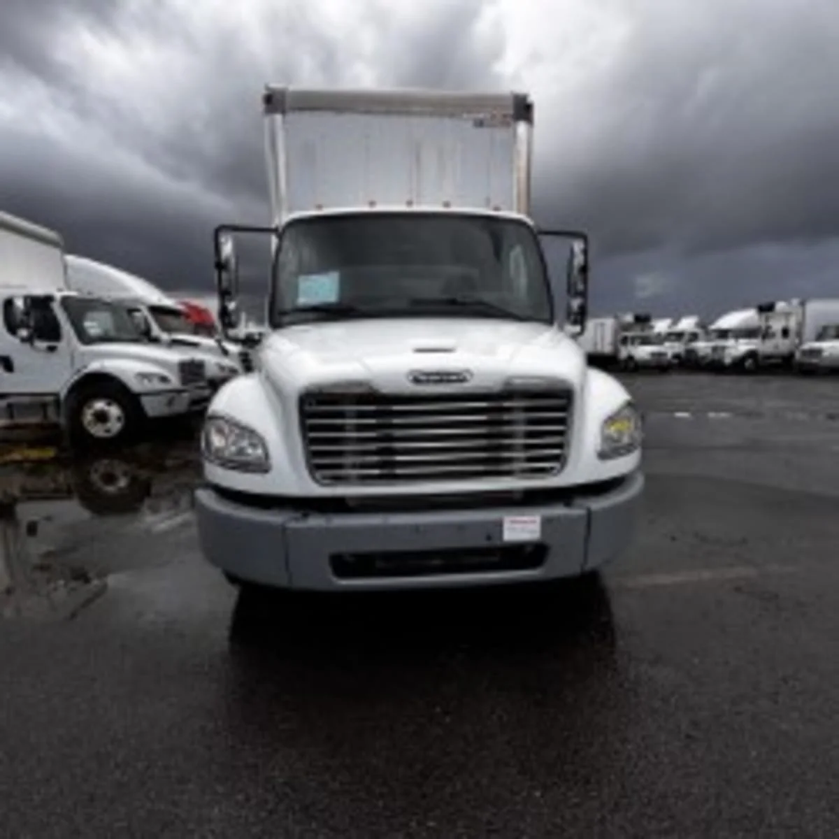 2019 Freightliner M2 106 in Syracuse, NY — photo 2