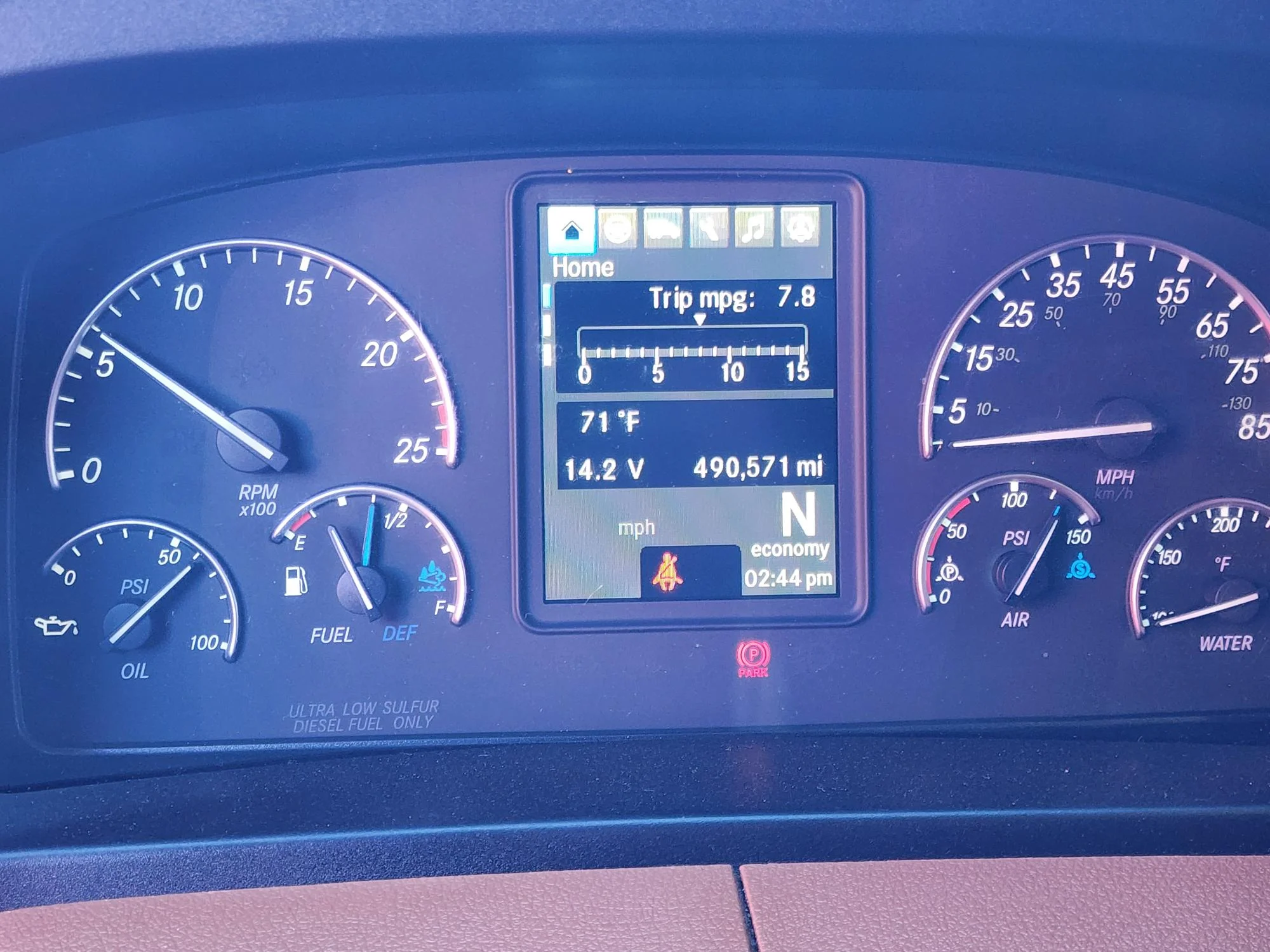 2020 Freightliner Cascadia in Fresno, CA — photo 6