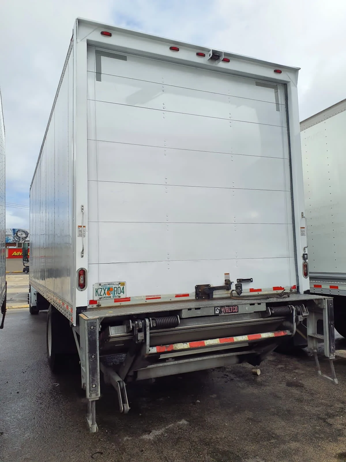 2019 Freightliner M2 106 in Miami, FL — photo 6
