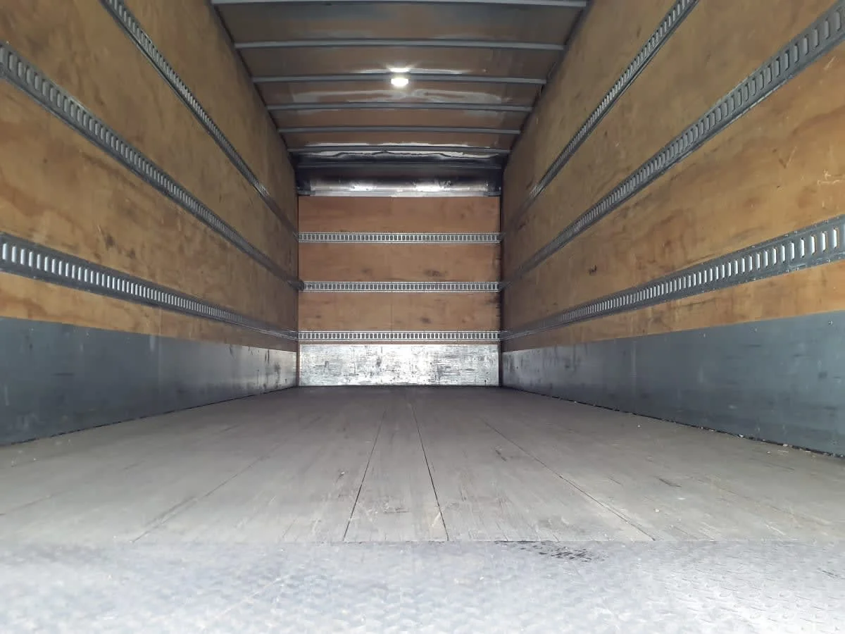 2019 Freightliner M2 106 in Miami, FL — photo 8