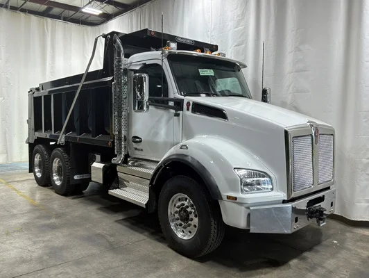 2027 Kenworth T880