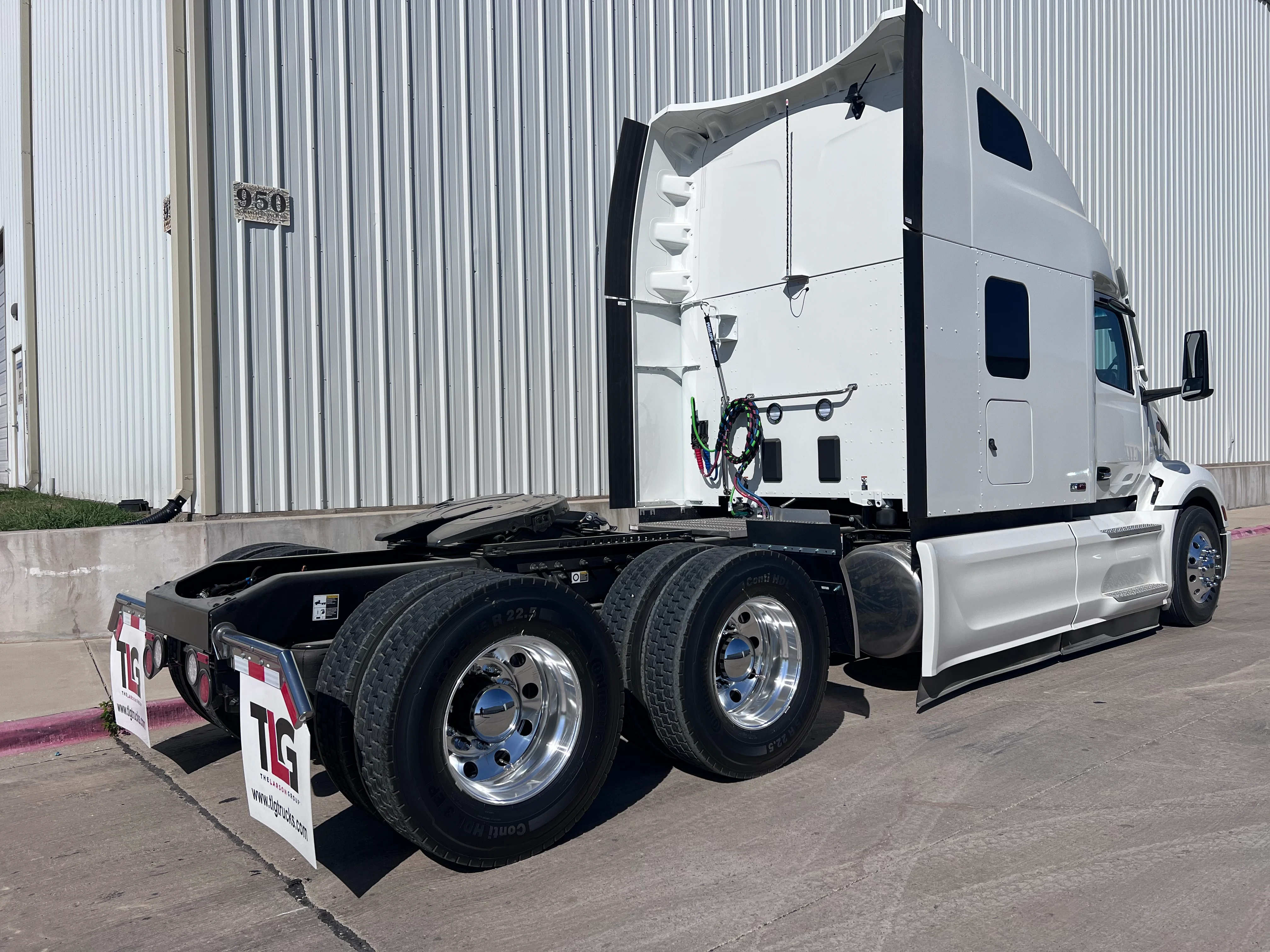 2027 Peterbilt 579 in Louisville, KY — photo 5