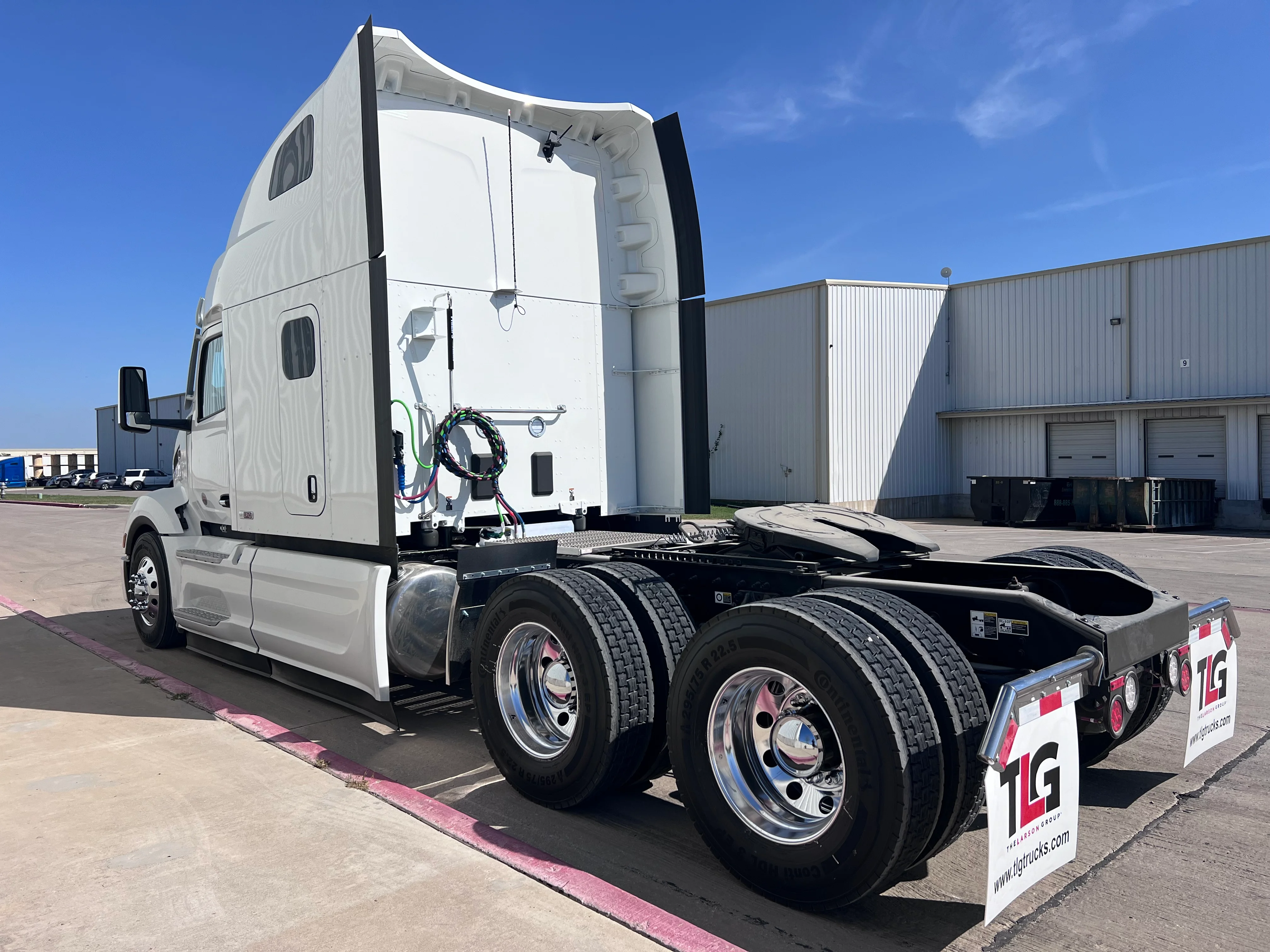 2027 Peterbilt 579 in Louisville, KY — photo 3