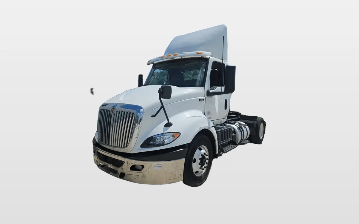 2018 International - image 1