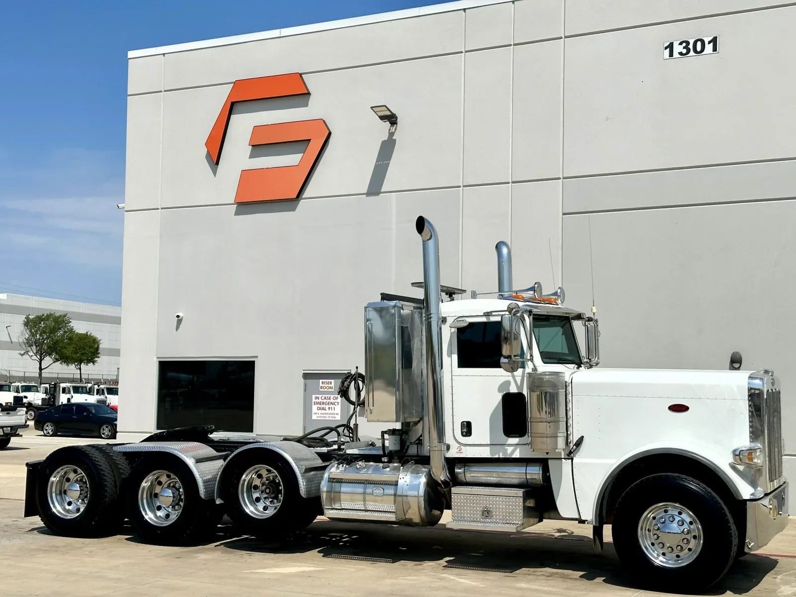 2017 Peterbilt 389