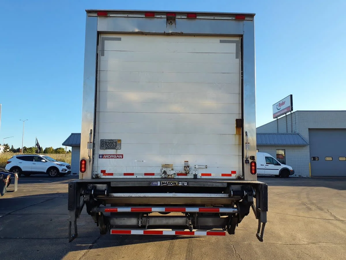 2020 Freightliner M2 106 in Oak Creek, WI — photo 5