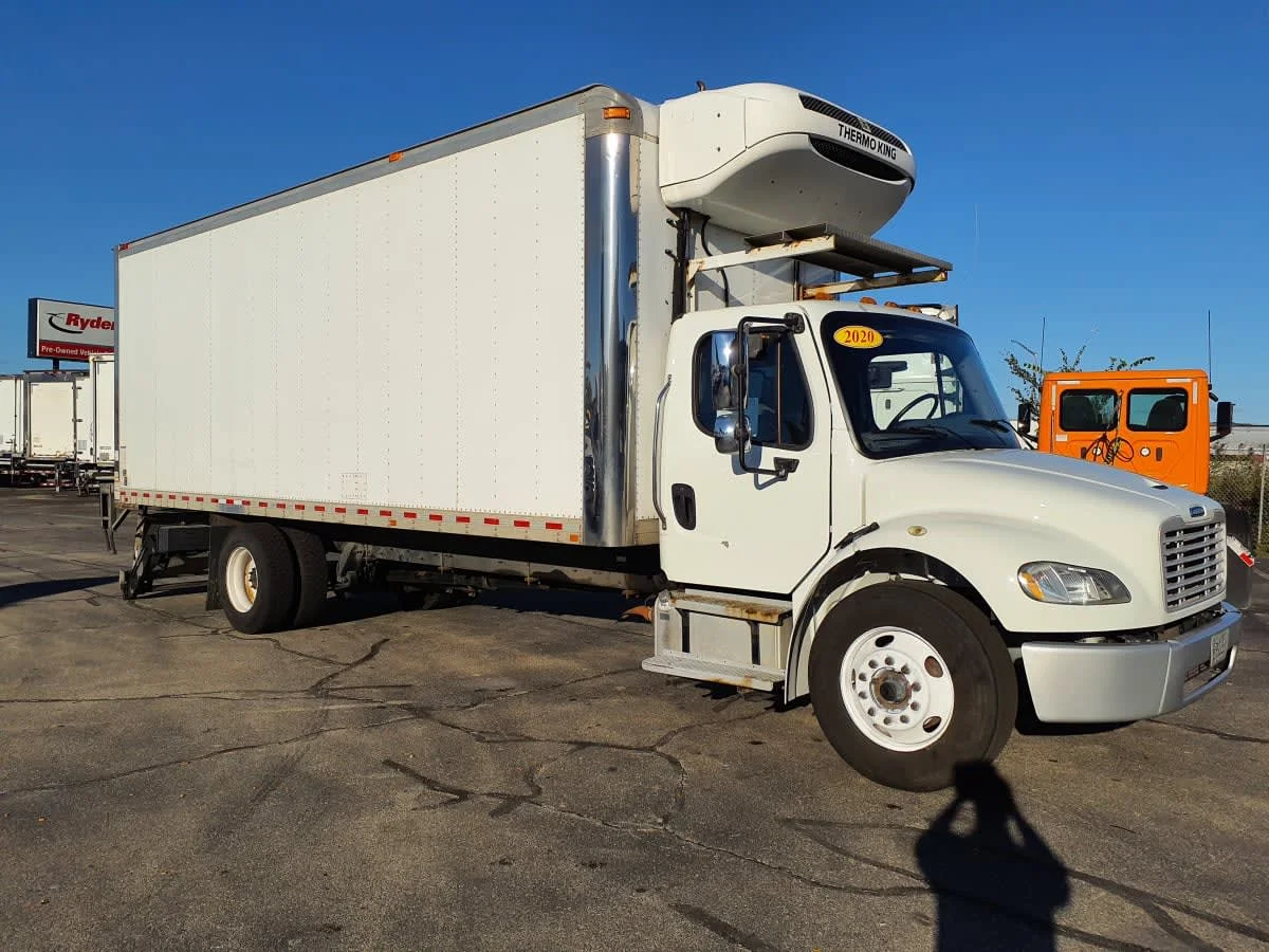 2020 Freightliner M2 106 in Oak Creek, WI — photo 3