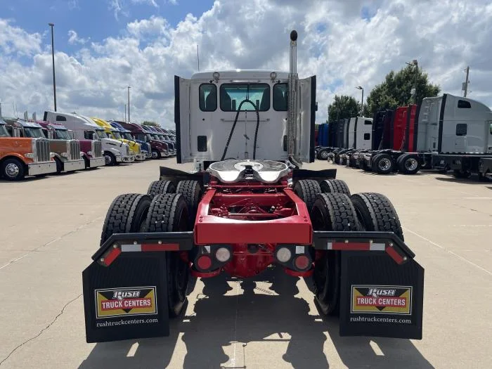 2022 Peterbilt 567 - image 11