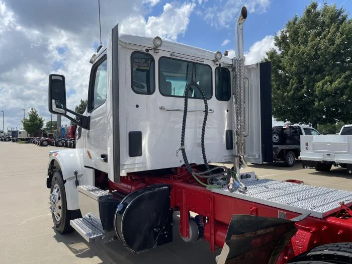 2022 Peterbilt 567 - image 14