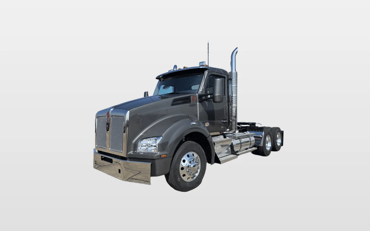 2027 Kenworth T880 - image 1