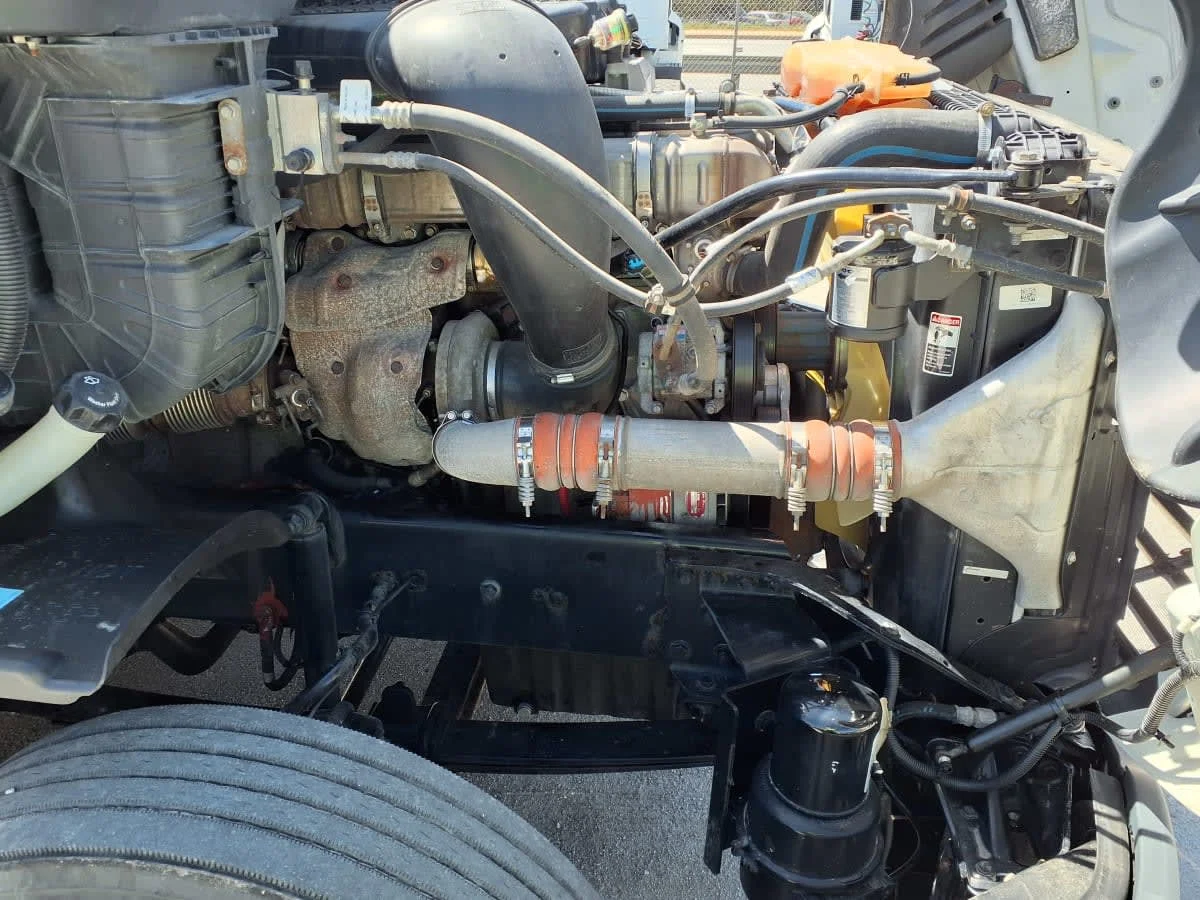 2020 Freightliner Cascadia in Greenville, SC — photo 14