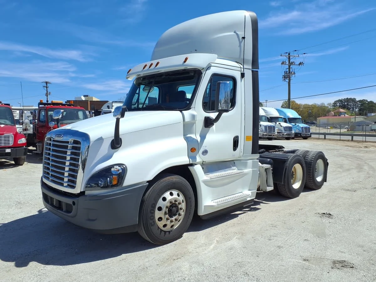 2020 Freightliner Cascadia
