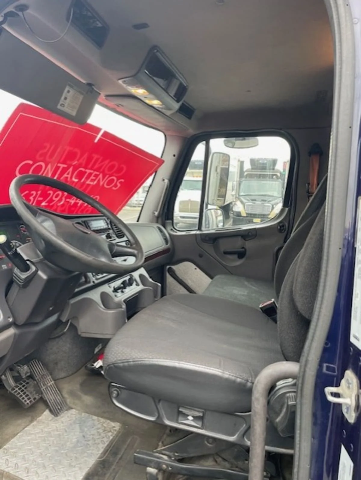 2018 Freightliner M2 106 - image 8