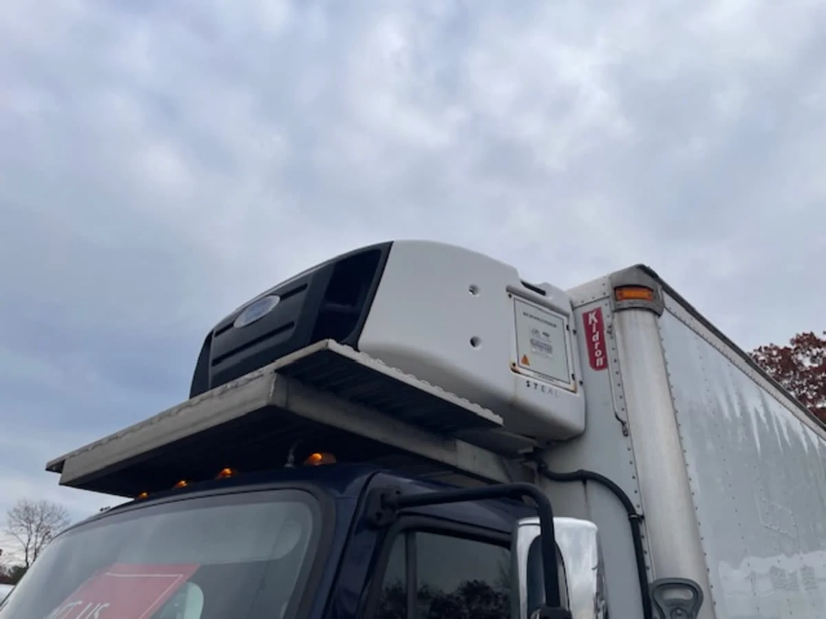 2018 Freightliner M2 106 in Farmingdale, NY — photo 7