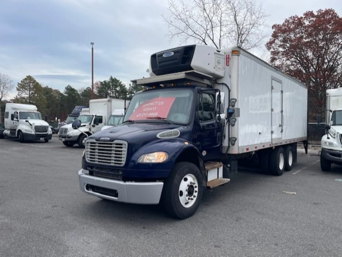 2018 Freightliner M2 106 in Farmingdale, NY