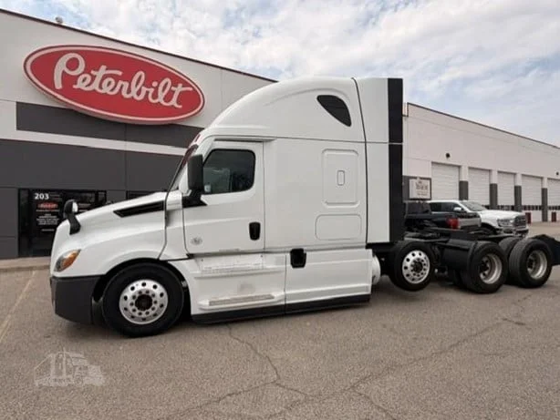 2021 Freightliner Cascadia