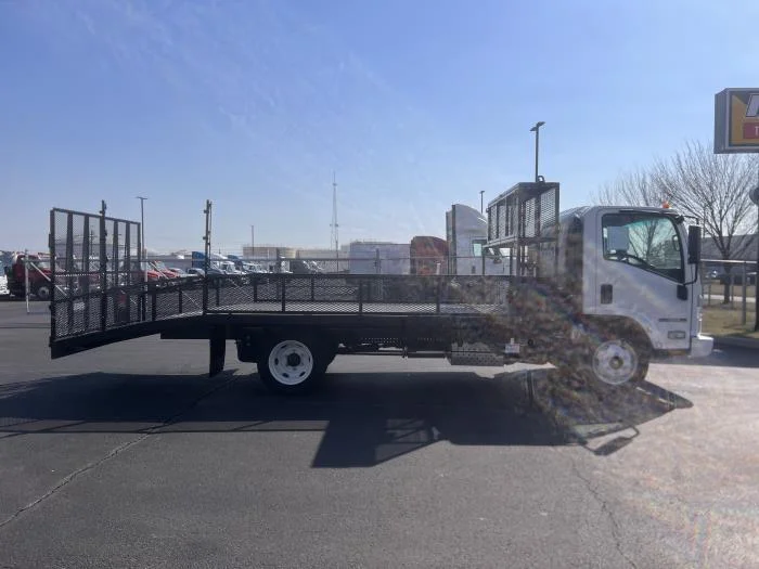 2026 Isuzu NPR - image 5