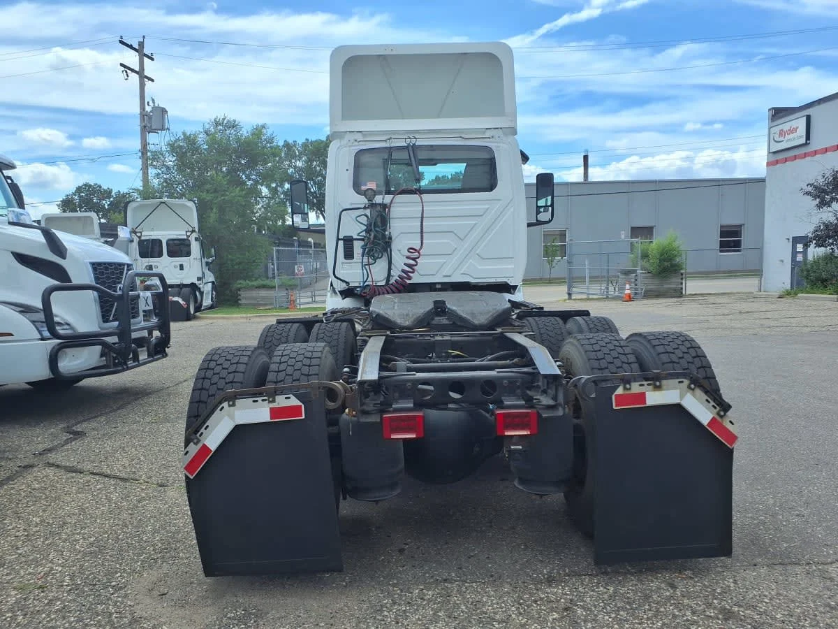 2018 International RH - image 5