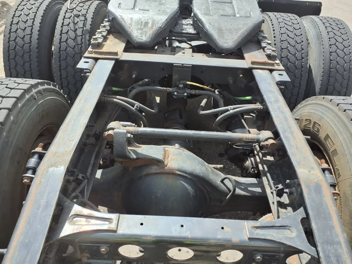 2018 International RH - image 11