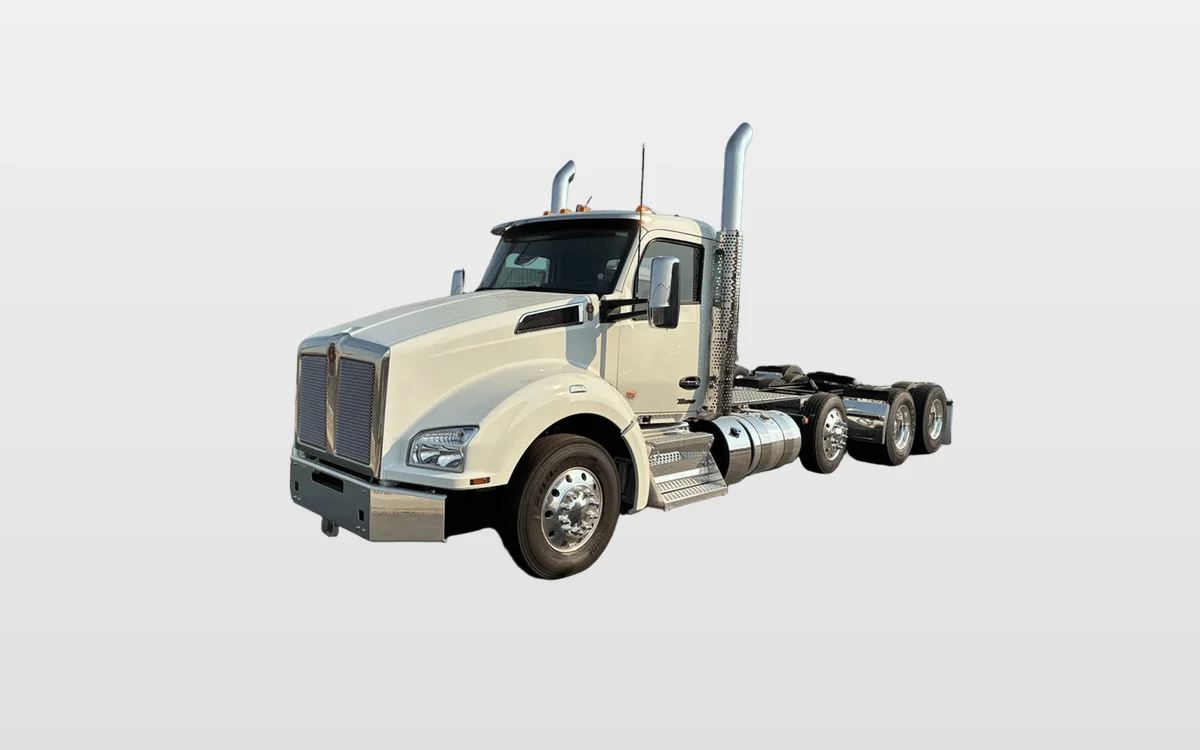 2026 Kenworth T880 - image 1