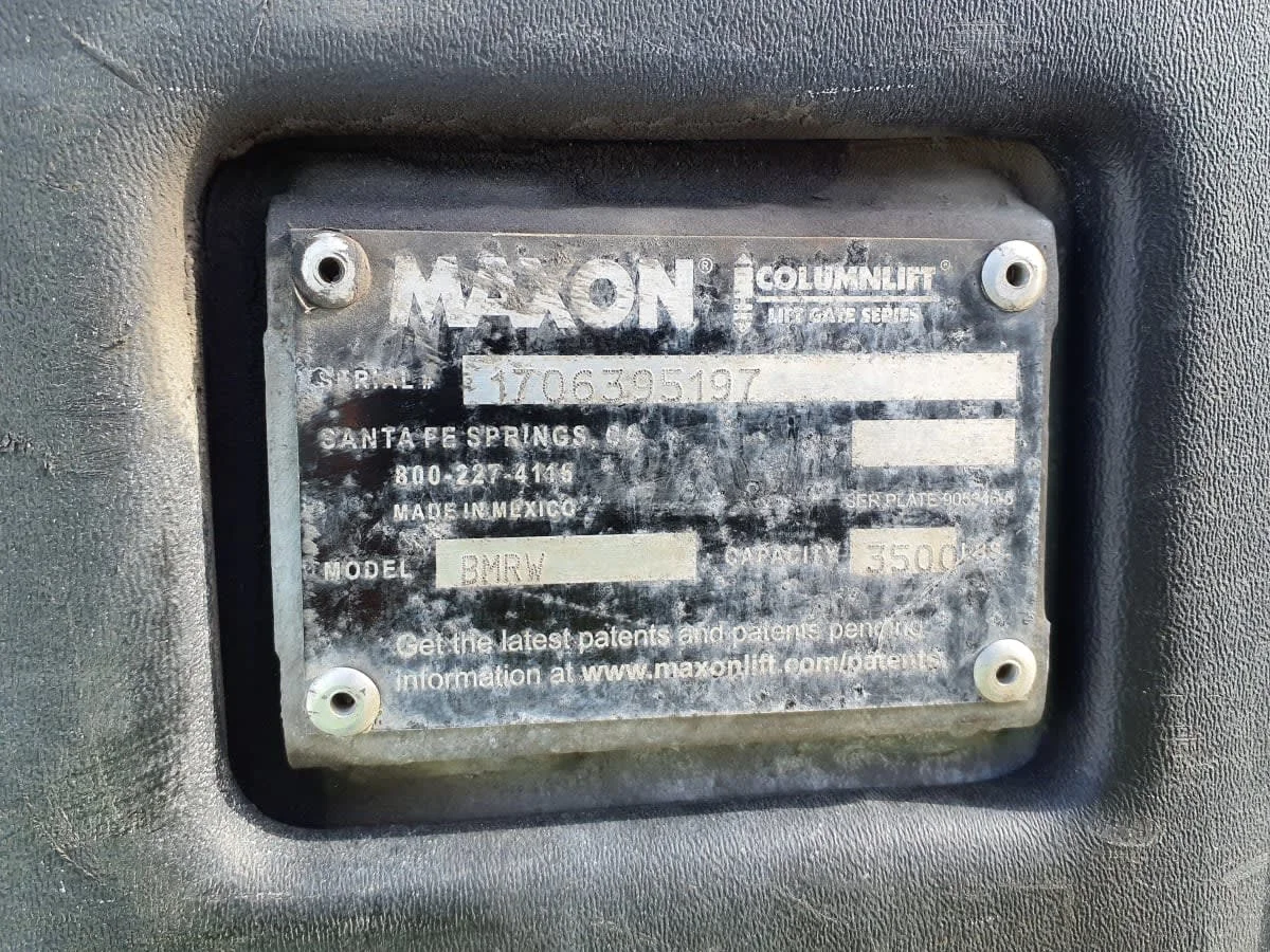 2018 International 4300 - image 12