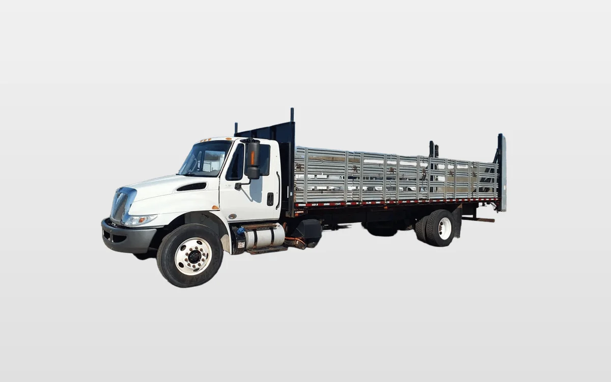 2018 International 4300 - image 1