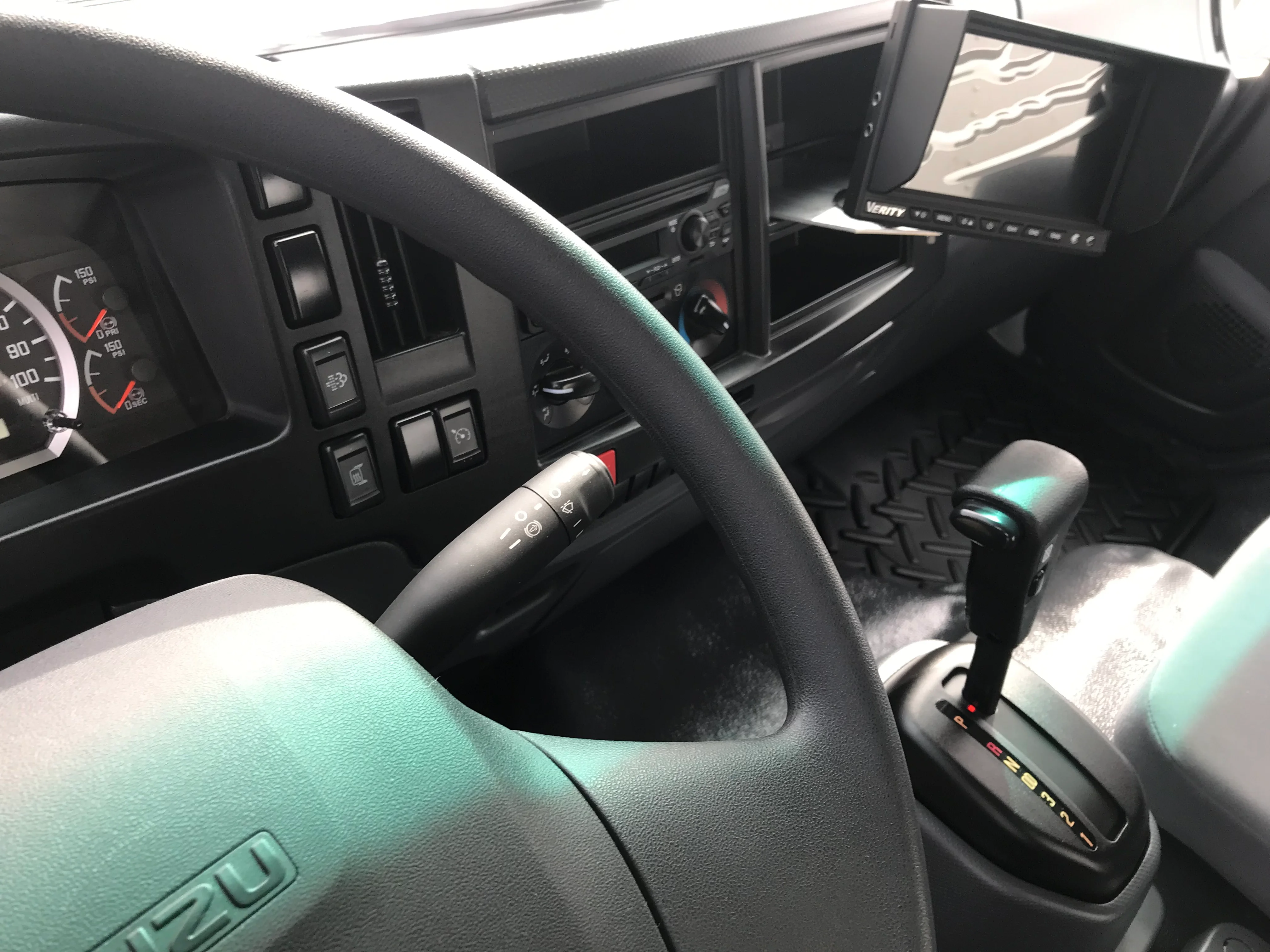 2024 Isuzu FTR - image 5