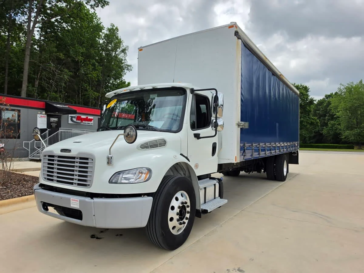 2021 Freightliner M2 106
