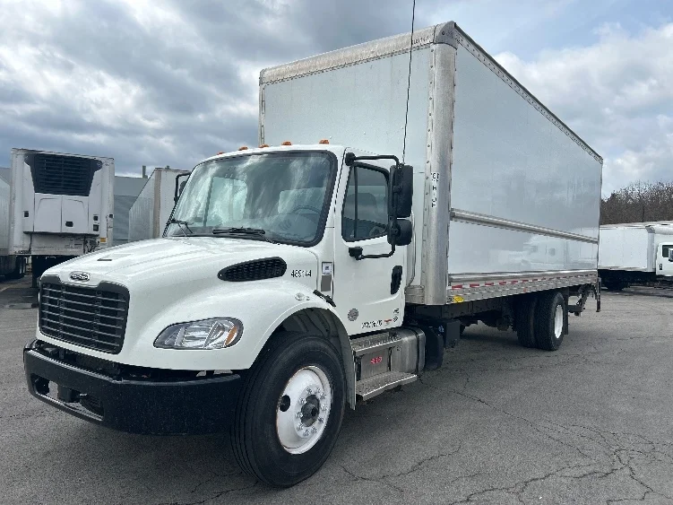 2022 Freightliner M2 106 - image 3