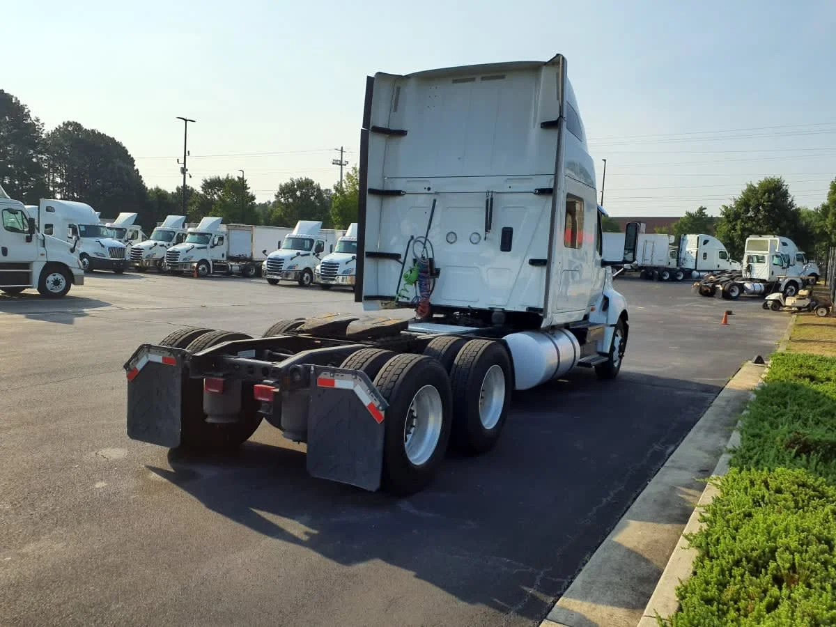 2022 International LT in Atlanta, GA — photo 4