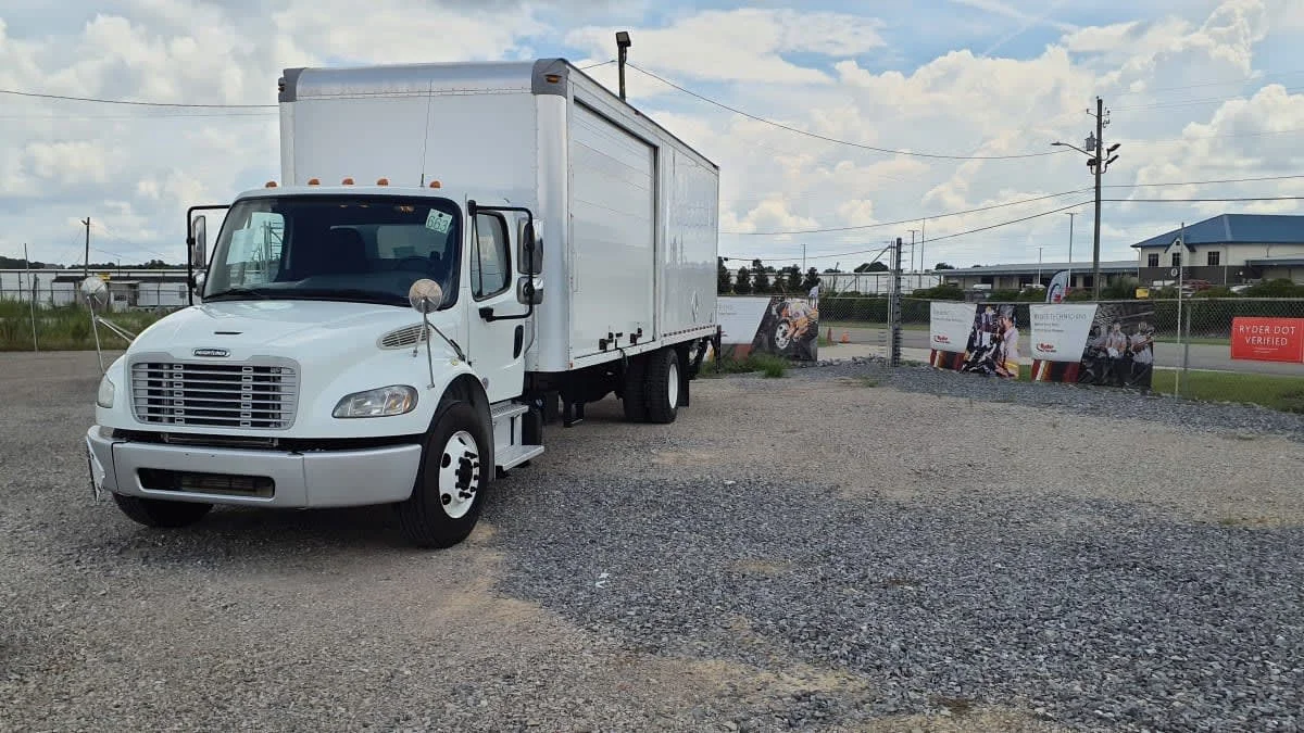 2018 Freightliner M2 106