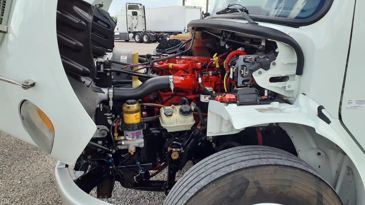 2018 Freightliner M2 106 in Birmingham, AL — photo 9