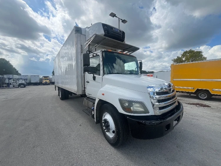 2019 Hino 338 in Medley, FL