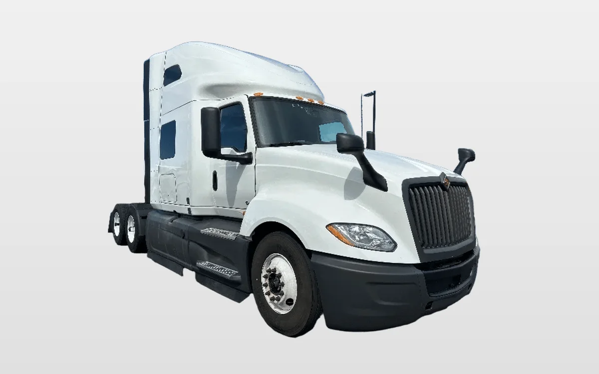 2023 International LT - image 1