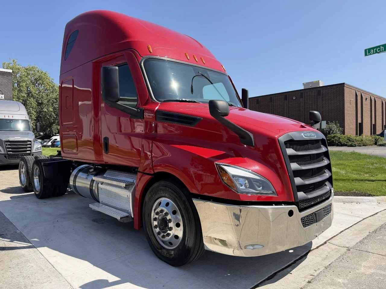 2021 Freightliner Cascadia in York Street Elmhurst, IL — photo 3