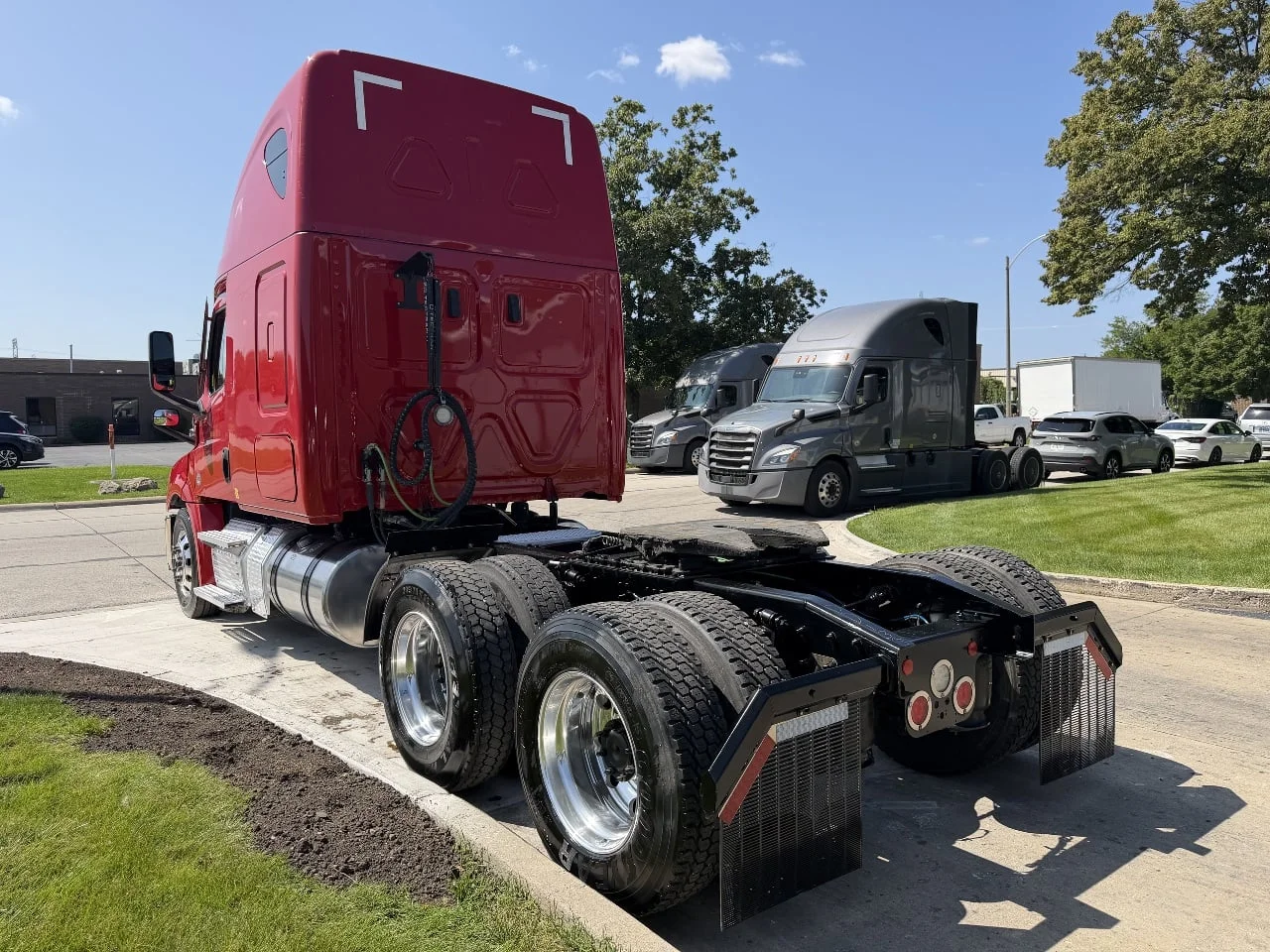 2021 Freightliner Cascadia in York Street Elmhurst, IL — photo 8