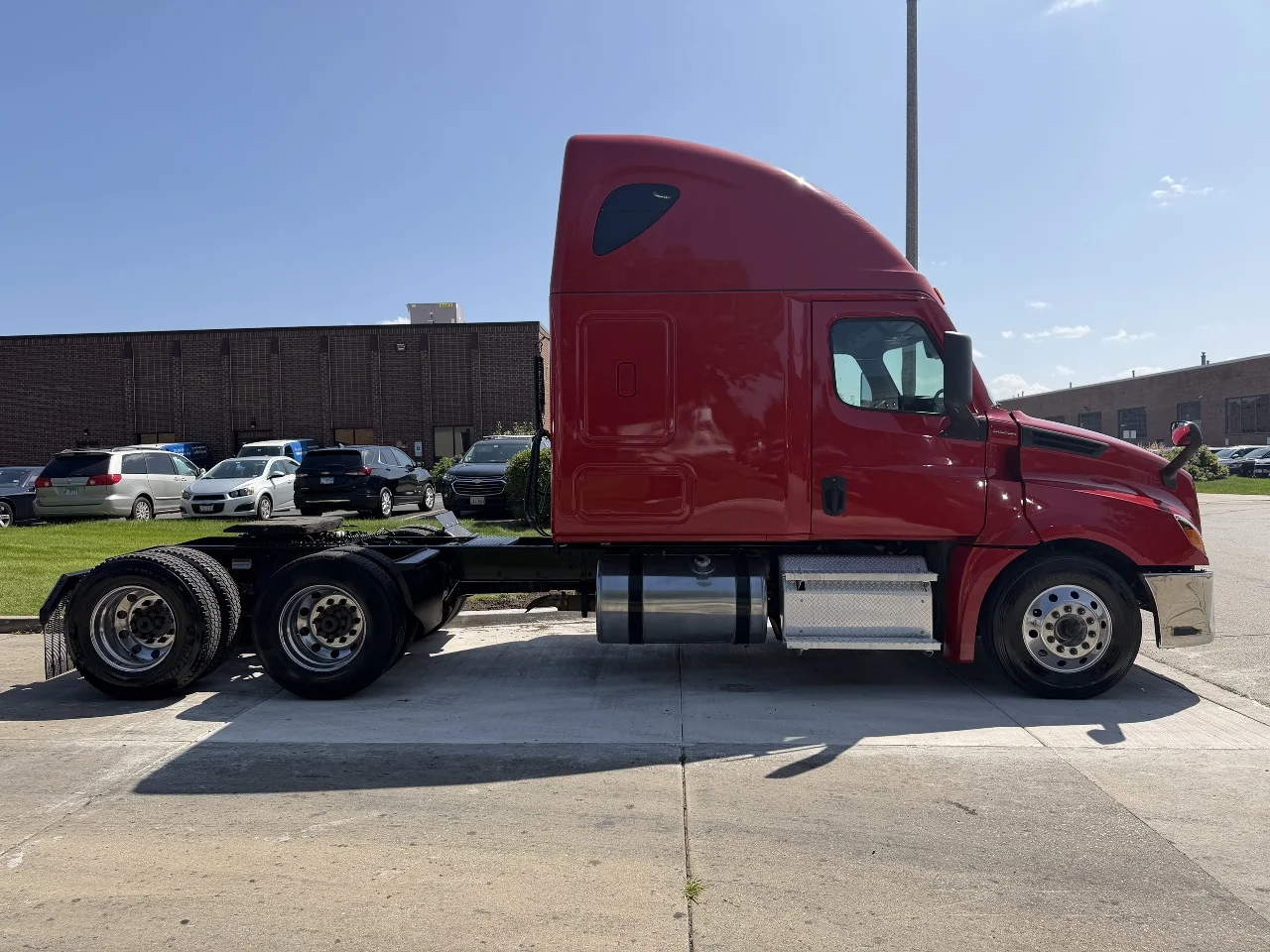 2021 Freightliner Cascadia in York Street Elmhurst, IL — photo 4